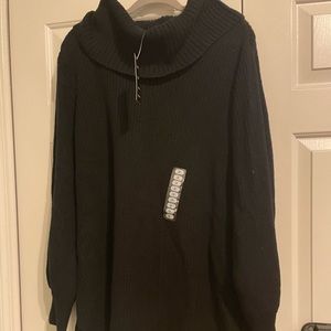 Black long sleeve turtle neck sweater